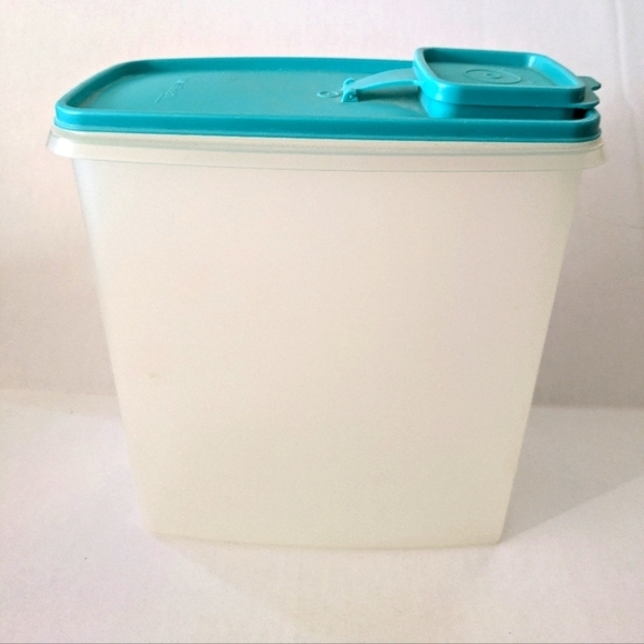 Tupperware Modular Mates Cereal Container vintage white with teal/ turquoise lid - Picture 1 of 6